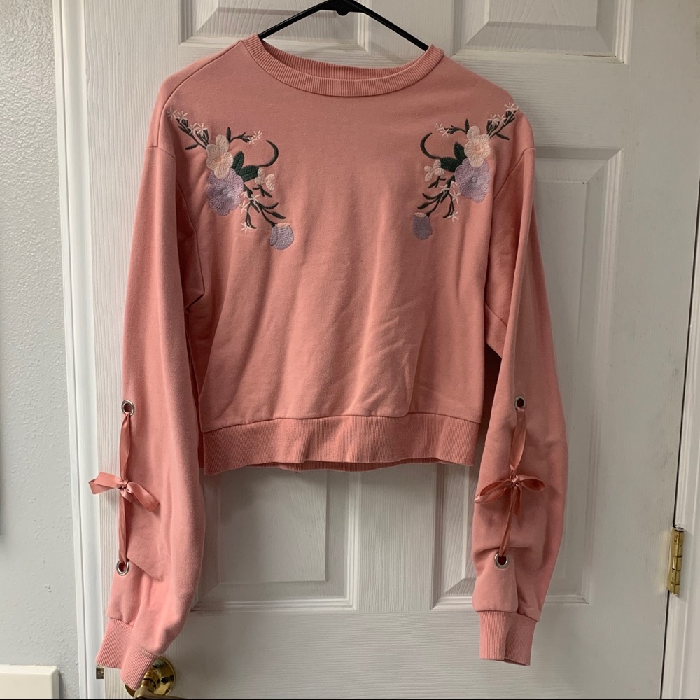 Floral Crewneck Top